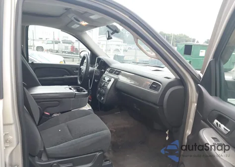 2008 Chevrolet Tahoe Ls из США, поврежденный, VIN 1GNFC13C08R258269